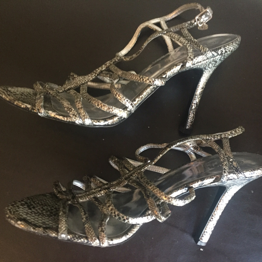 Guess strappy sandals--$5 SALE!